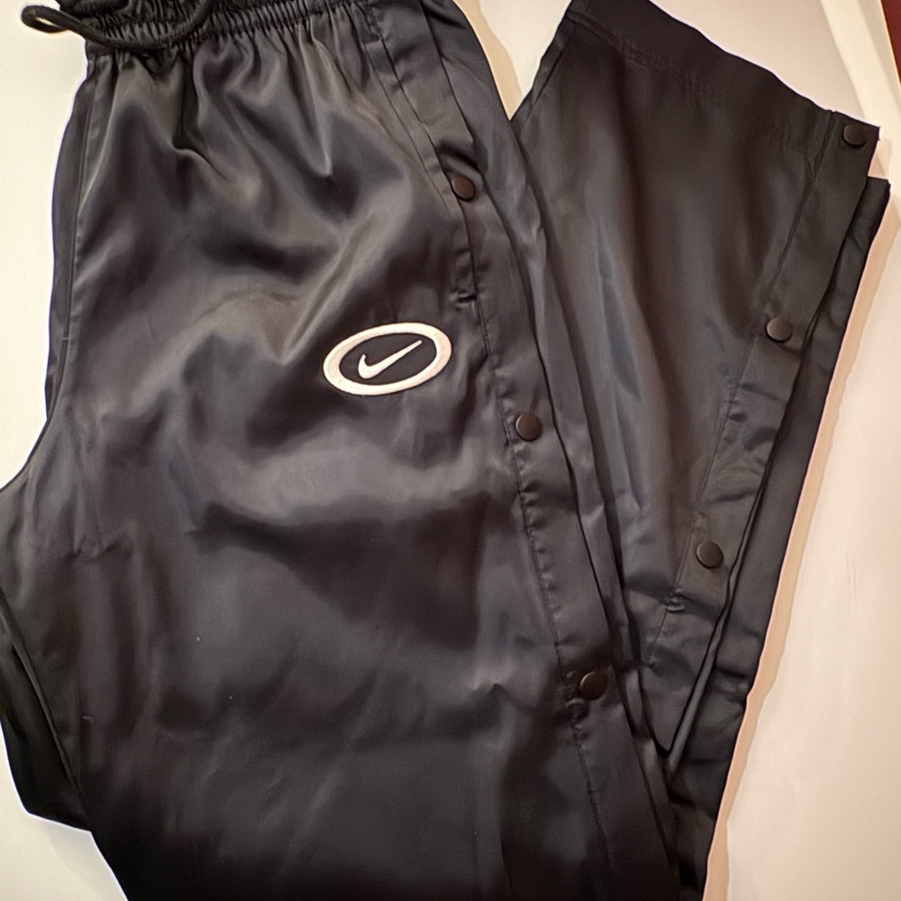 Nike DNA
Men's Dri-FIT Basketball Tear-Away Pants